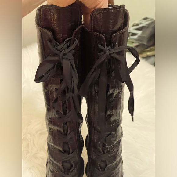 Burberry vintage Eel skin boots - Picture 2 of 15